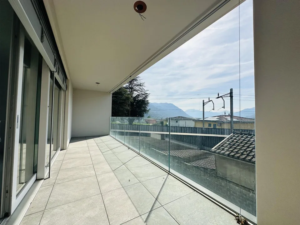 NUOVO 4.5 LOCALI CON BALCONE E VISTA APERTA A BELLINZONA