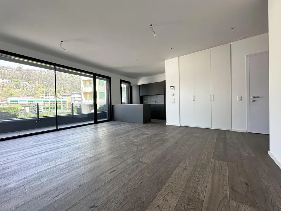 STUPENDO E MODERNO 2.5 LOCALI CON GRANDE TERRAZZA A CANOBBIO