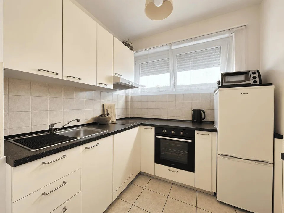 INTERESSANTE APPARTAMENTO 2.5 VICINO AL CENTRO – photo 9 sur 20