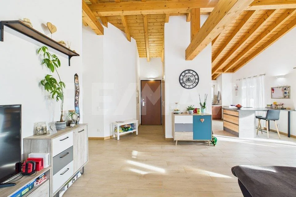 Appartamento 3½ locali al primo piano con monolocale