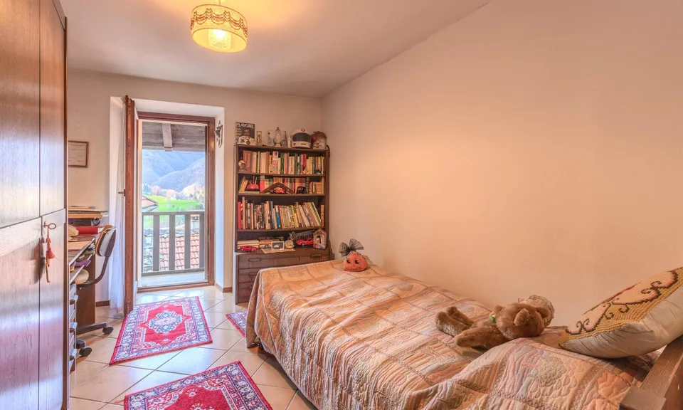GRANDE CASA RUSTICA DI CHARME DI 4.5 LOCALI A CABBIO – foto 6 di 16