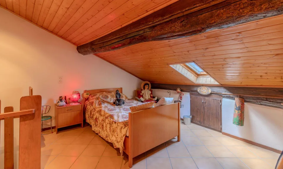 GRANDE CASA RUSTICA DI CHARME DI 4.5 LOCALI A CABBIO – foto 9 di 16