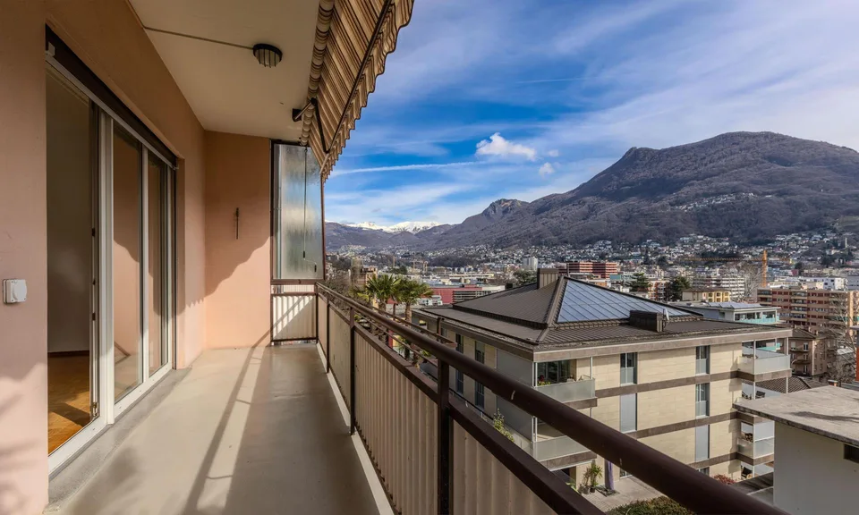 MIETE ZUM KAUF - 4.5 ZIMMER MIT OFFENEM BLICK IM ZENTRUM VON LUGANO