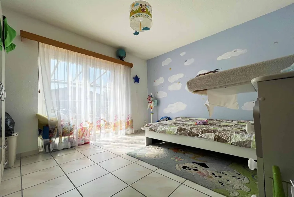 WUNDERSCHÖNE EINZELHAUS VILLA 4.5 ZIMMER MIT GARTEN IN STABIO – Foto 7 von 13