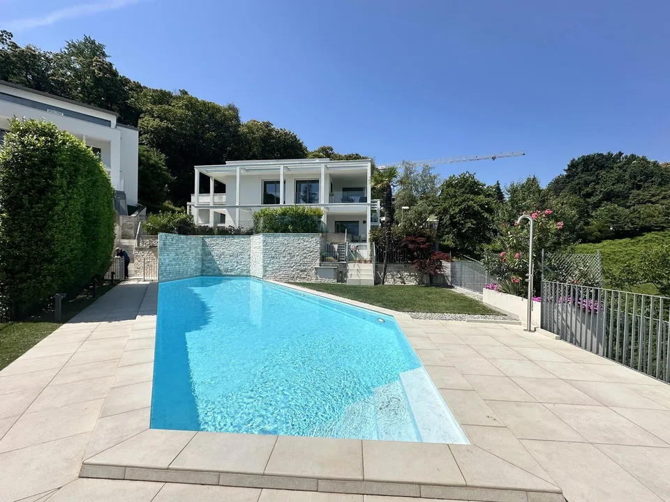 APPARTAMENTO 2.5 IN RECENTE RESIDENZA CON PISCINA