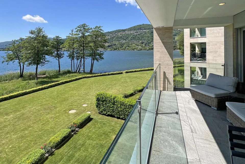 STUPENDO E MODERNO 4.5 CON TERRAZZA E VISTA LAGO A MUZZANO