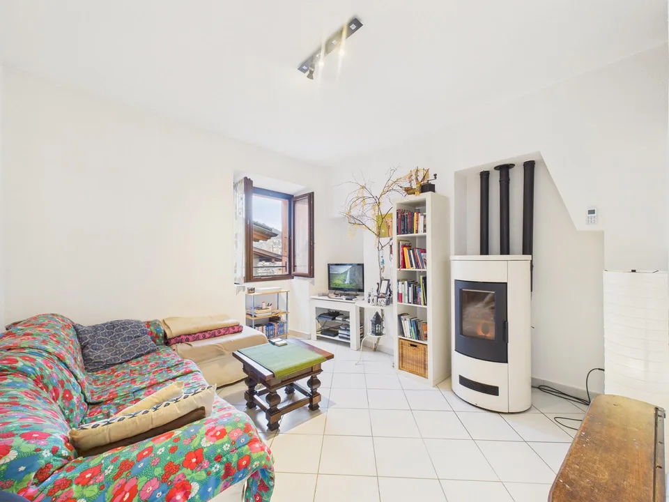 5-ZIMMER-HAUS VOLLSTÄNDIG RENOVIERT IN MIGLIEGLIA