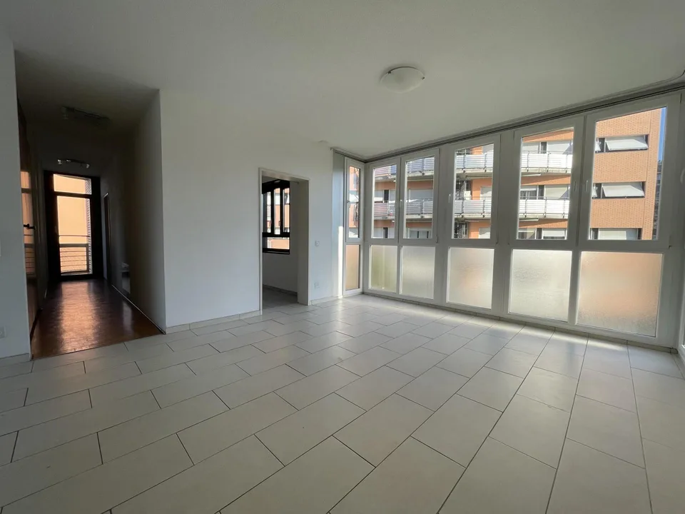 LOCATION AVEC OPTION D'ACHAT - LUMINEUX 3.5 PIÈCES DE 90 M² À BALERNA