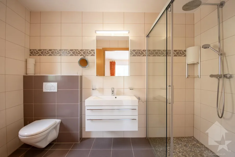 Spacieux appartement traversant dans les bains de Saillon – Foto 12 von 19