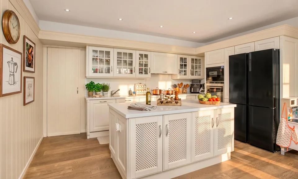MAGNIFIKES HAUS MIT 5.5 ZIMMERN UND GARTEN IN GENESTRERIO