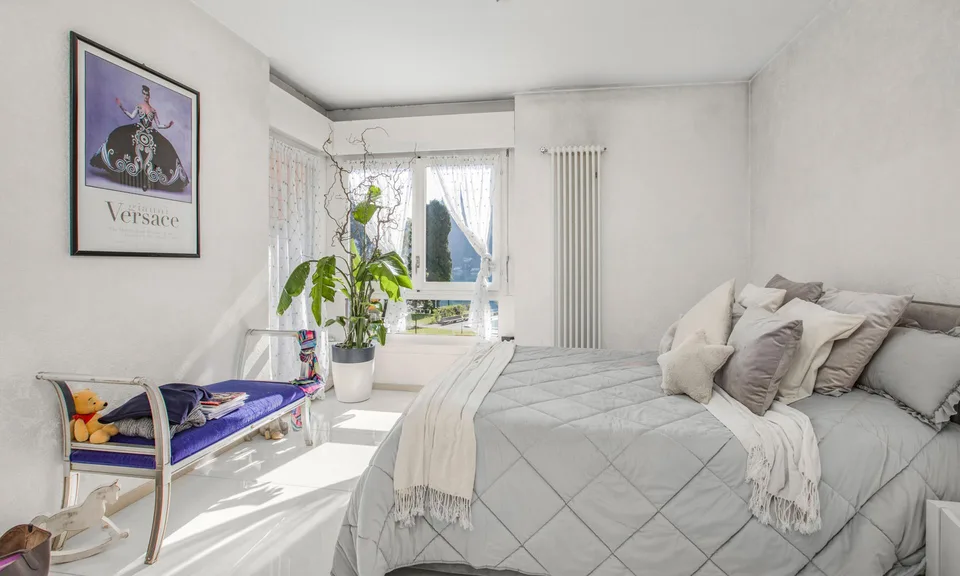 PRÄCHTIGES UND HELLER 4.5 ZIMMER MIT POOL IN MAROGGIA