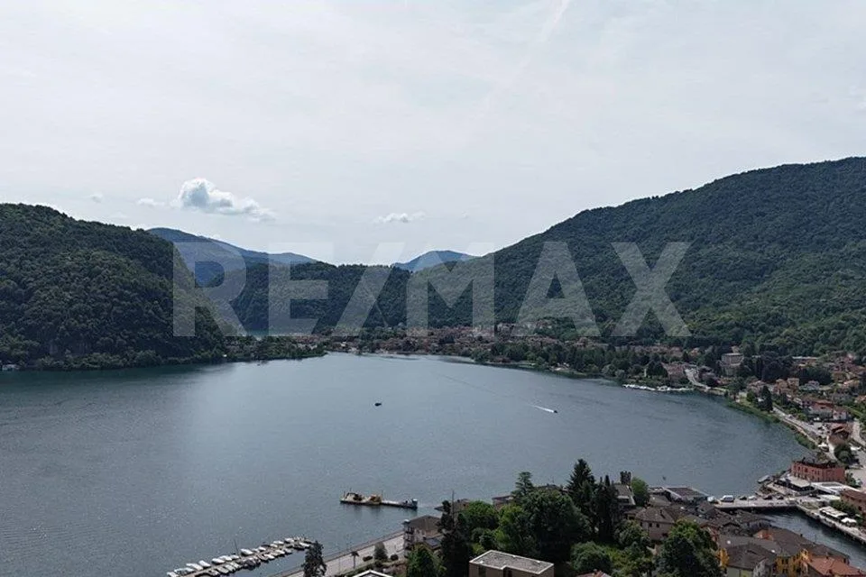 Residenza al Sole – il privilegio di abitare con vista lago