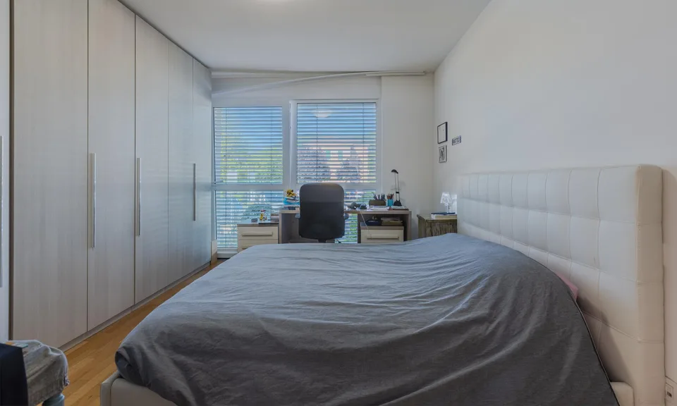 ÉLÉGANT ET LUMINEUX 2.5 PIÈCES AVEC TERRASSE À MAGLIASO – photo 7 sur 9