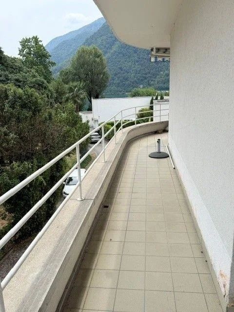 Affittasi appartamento 4.5 locali con vista lago