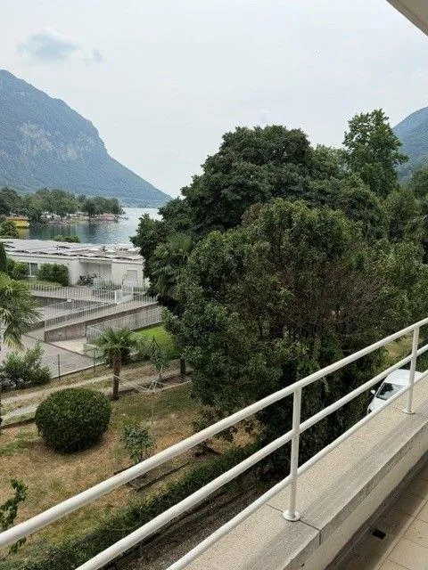 Affittasi appartamento 4.5 locali con vista lago