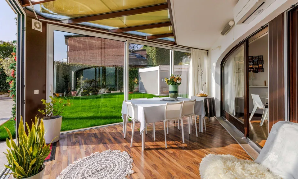 Somptueuse villa 6.5 pièces avec vue sur le lac et piscine biologique à Bioggio