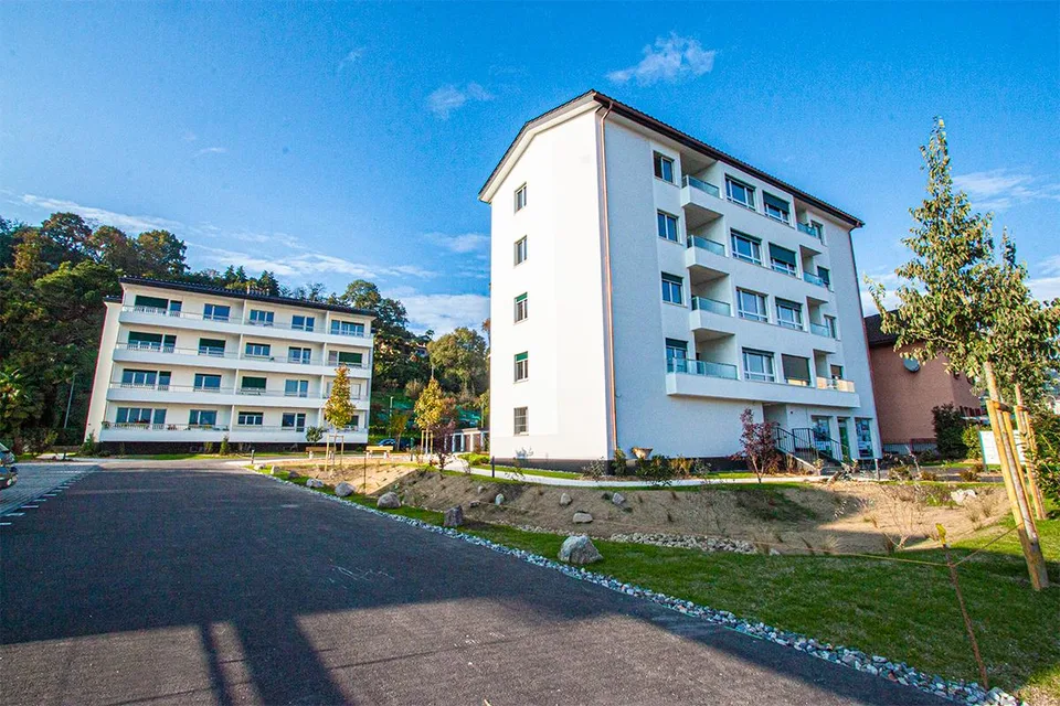 Caslano - Gegenüber dem FLP-Bahnhof - Wir vermieten ein renoviertes Einzimmerapartment