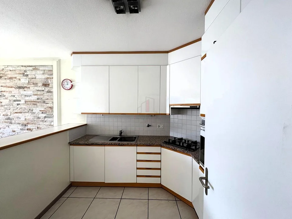 Schönes 4,5-Zimmer-Wohnung mit Terrasse und Blick auf Lugano Ronchetto – Foto 9 von 23