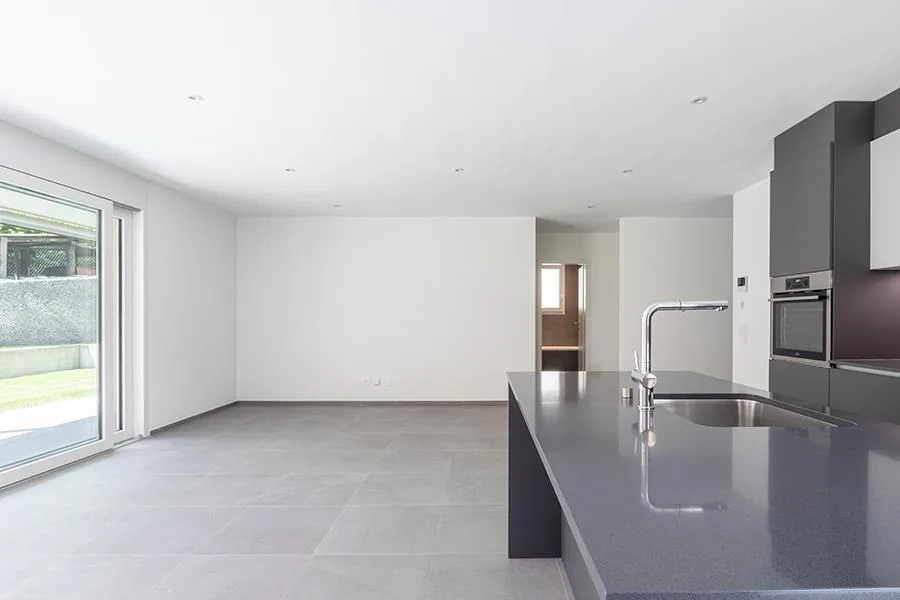 (RENT TO BUY) MODERNO 3.5 LOCALI CON GIARDINO A LUMINO