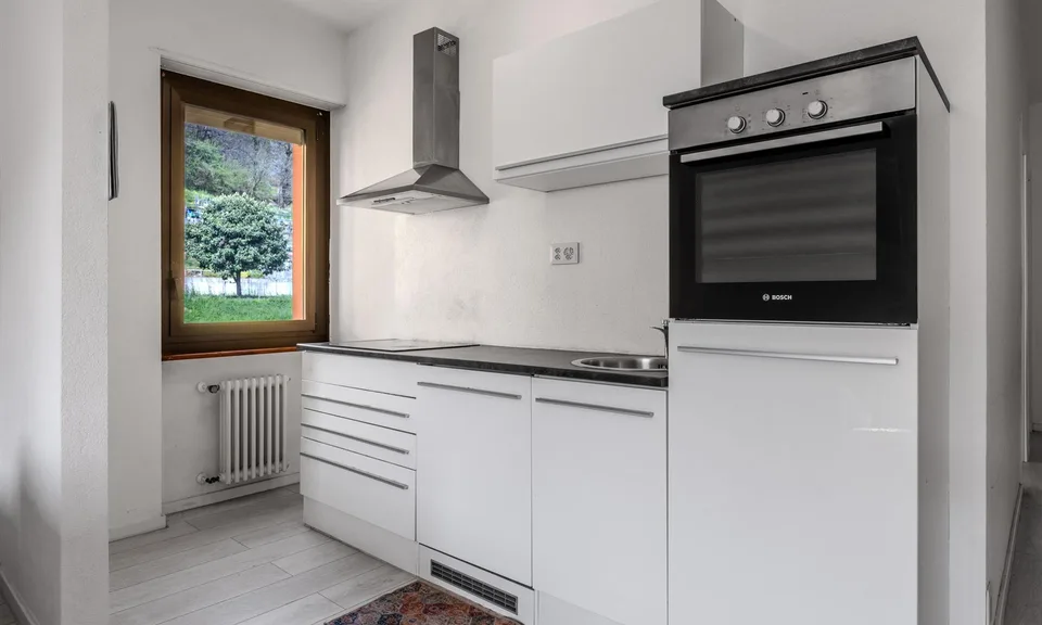 COMODO 3.5 LOCALI CON BALCONE IN ZONA STRATEGICA A LUGANO