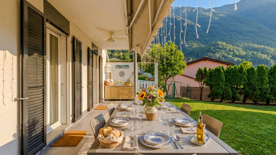 Maison Trifamiliale Exclusive de 8,5 Pièces avec Cave à Melano