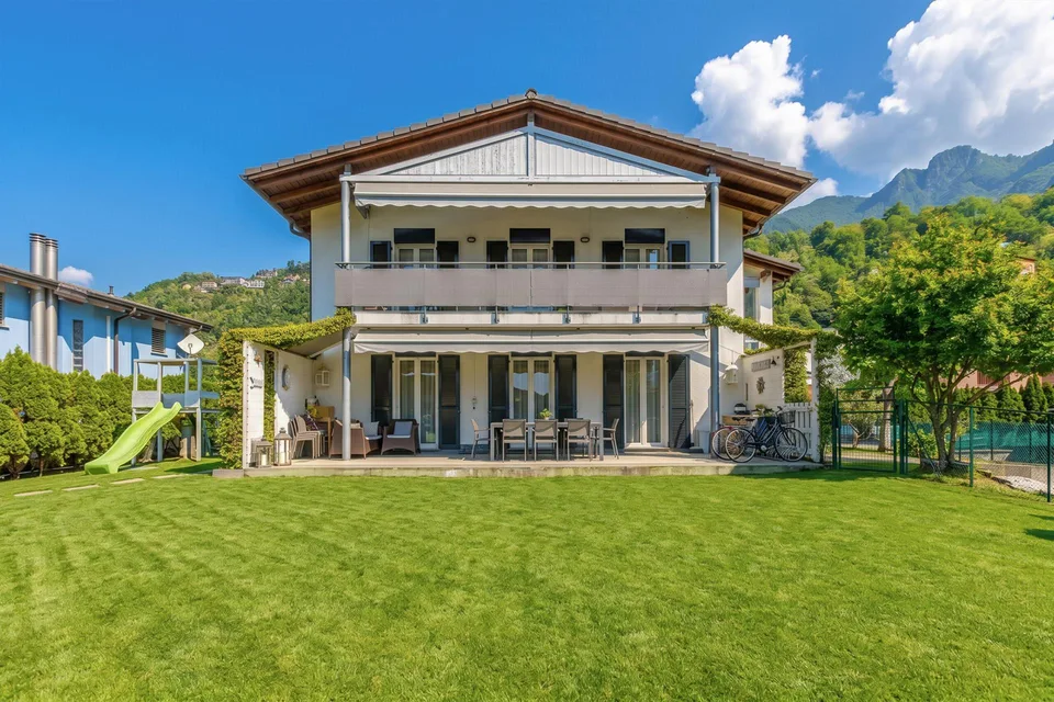 Exklusives Dreifamilienhaus mit 8,5 Zimmern und Grotte in Melano – Foto 7 von 10