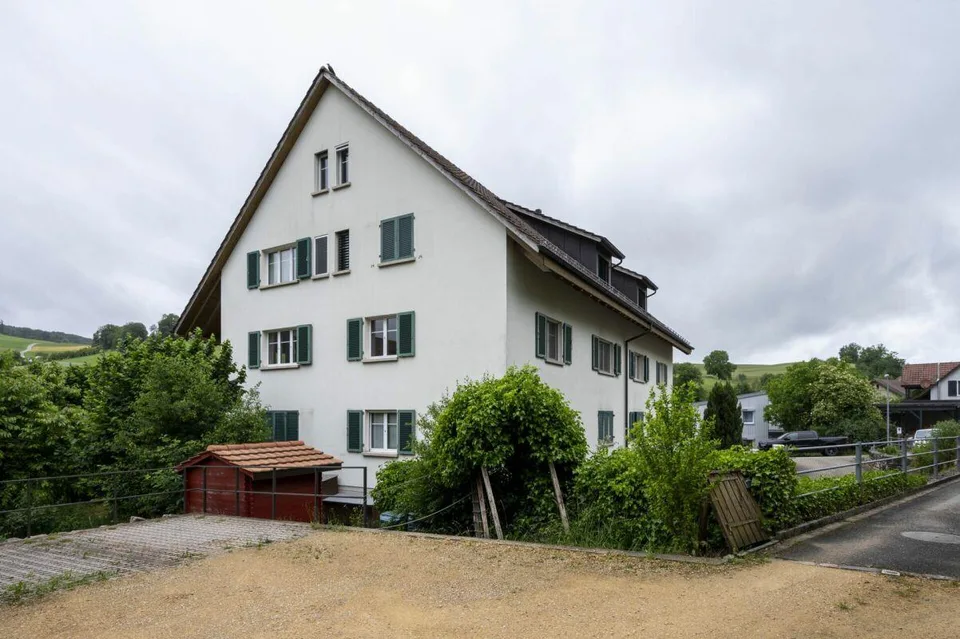 Helle und ruhige 4-Zimmer-Wohnung