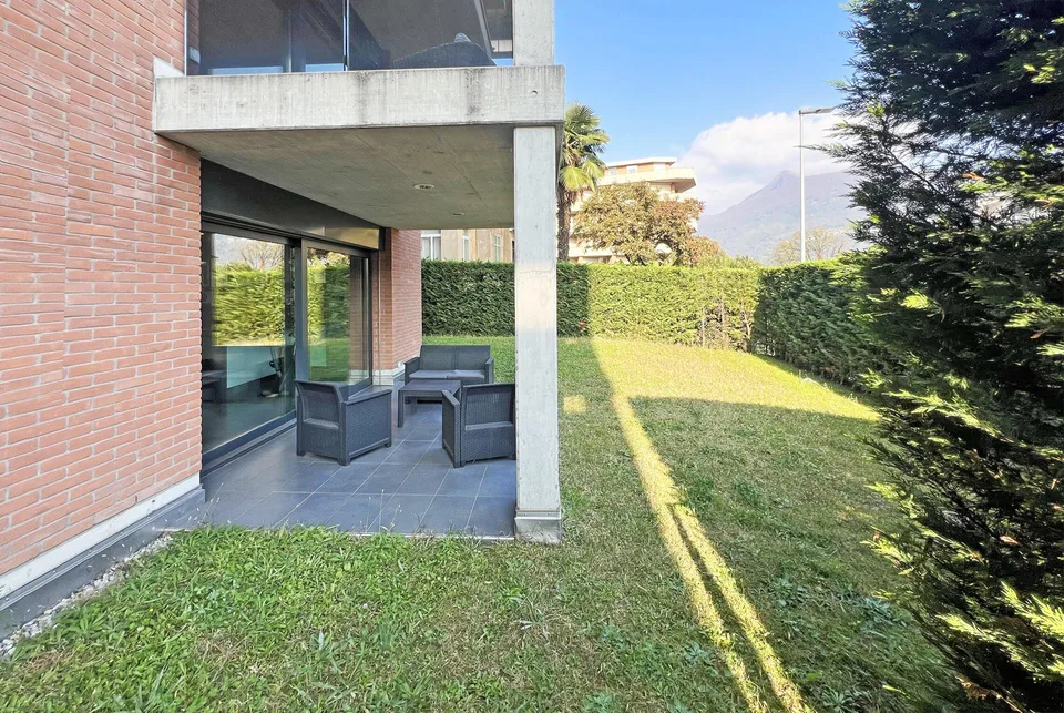 SPACIOUS 3.5 OF 140 SQM WITH GARDEN AND EXTRA ROOMS IN MASSAGNO