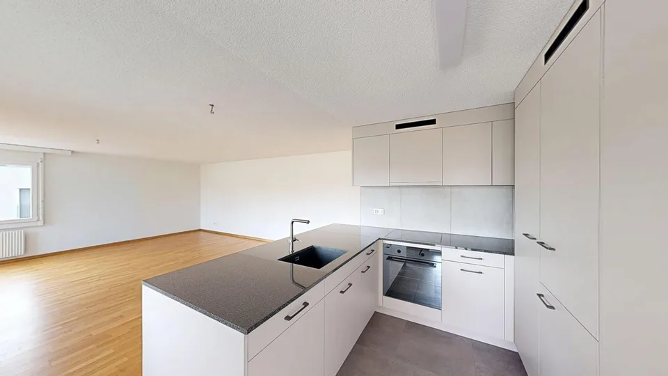 Grosszügige, helle 3.5 Zimmer Wohnung