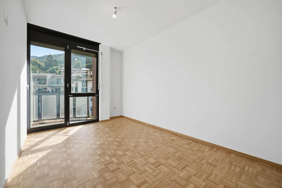 Élégant, appartement de 4,5 pièces complètement rénové dans un emplacement central – photo 6 sur 10