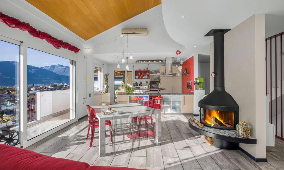 MERVEILLEUSE VILLA 6.5 PIÈCES AVEC VUE DÉGAGÉE À BELLINZONA