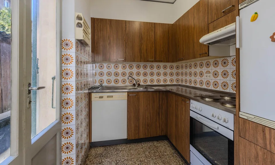 SPAZIOSA CASA 7.5 CON GIARDINO E AREA COMMERCIALE A CUREGLIA