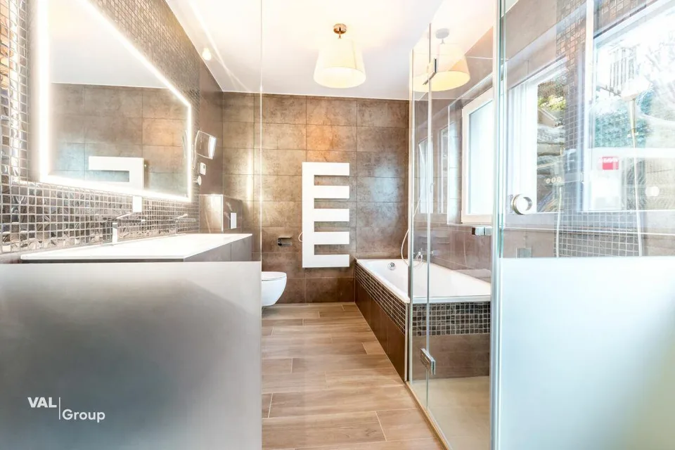 Geräumige Wohnung in einem Zweifamilienhaus – Foto 7 von 13