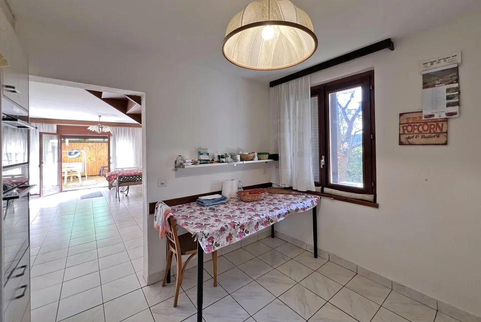 FOR RENT: CHARMING 4.5-ROOM HOUSE WITH PATIO IN CADRO