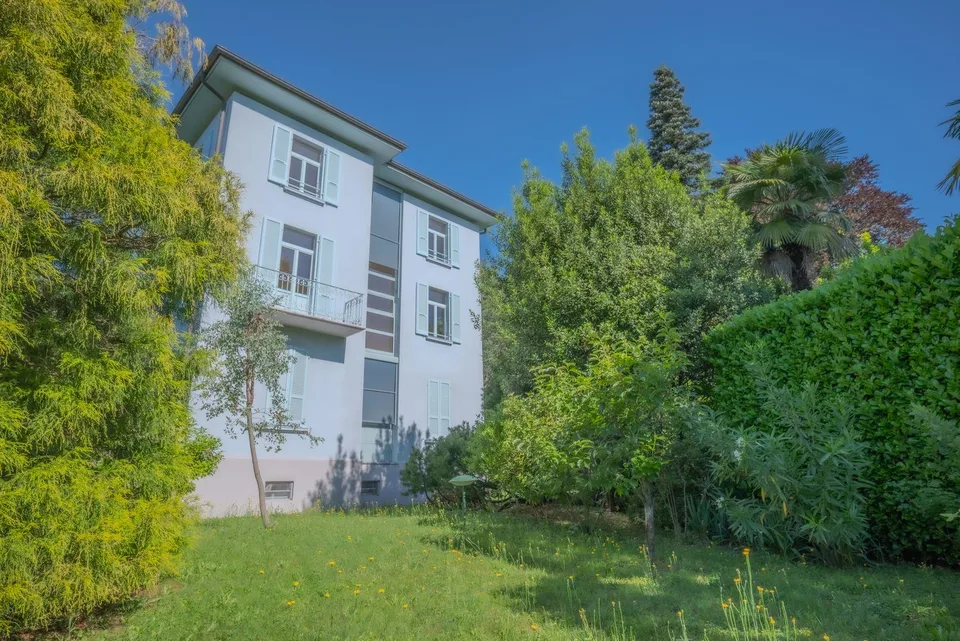 Affittasi incantevole duplex in villa storica a Tesserete
