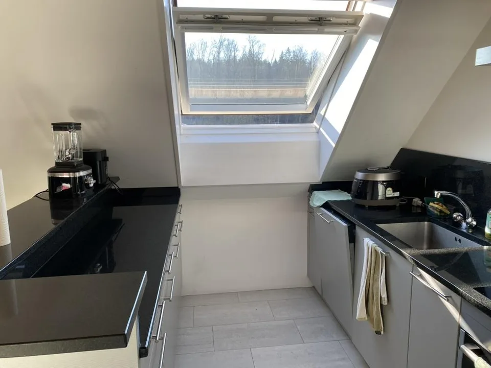 Charmant appartement 2.5 pièces en mansarde (maisonette)