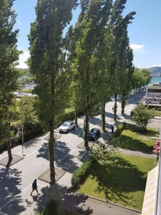 Hochwertige Wohnung mit Seesicht