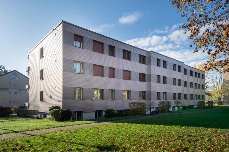 Ruhige und helle 2.5 Zimmerwohnung