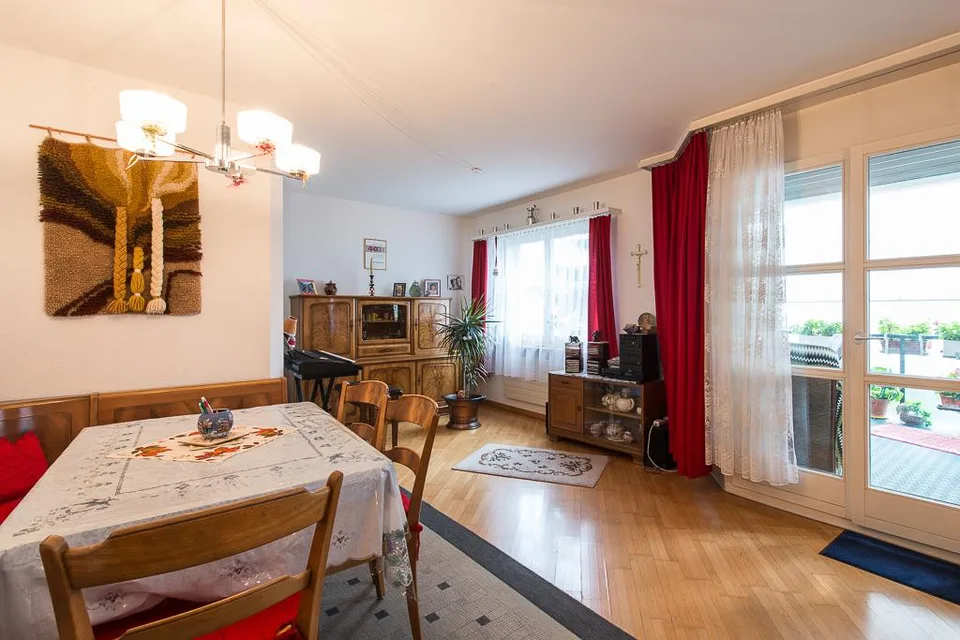 Appartamento nel centro di Neuhausen