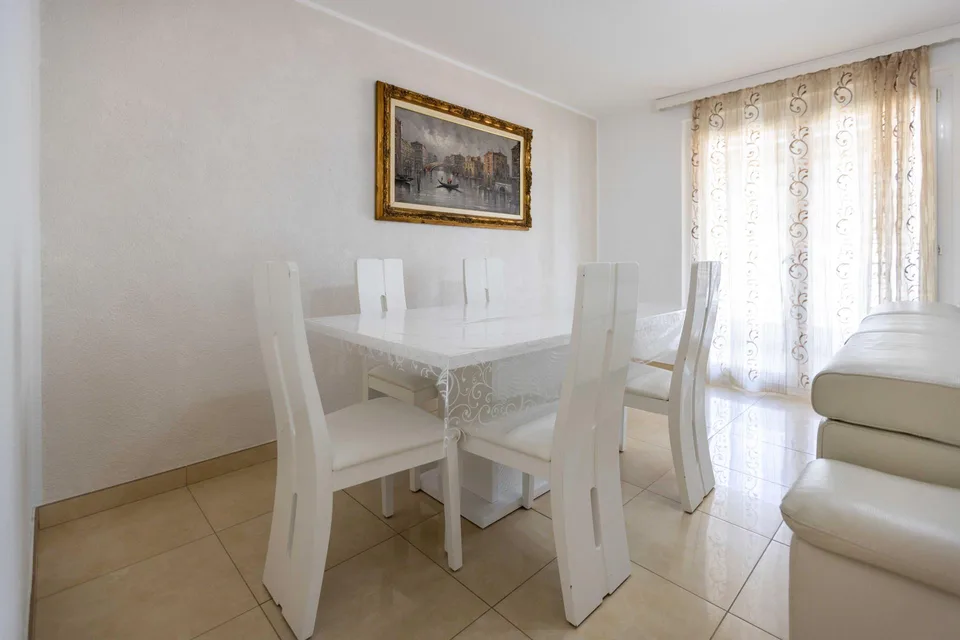 AMPIA VILLA 7.5 LOCALI COME NUOVA VISTA LAGO A CANOBBIO