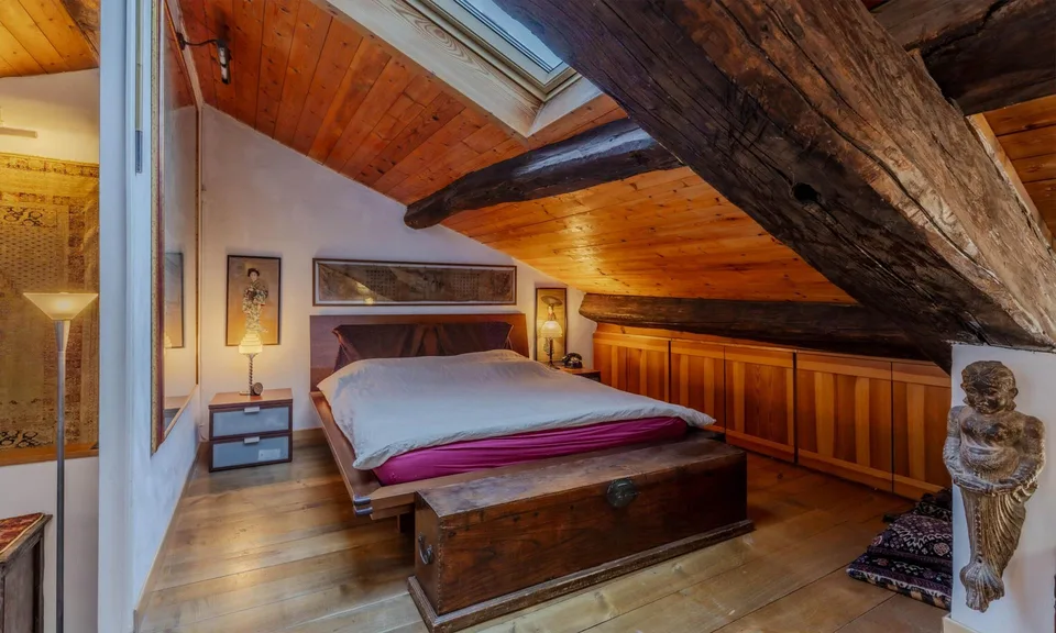 PRÄCHTIGES HAUS MIT 5.5 ZIMMERN, DAS MIT CHARME IN CASTELROTTO RENOVIERT WURDE