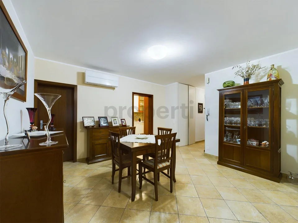 Geräumige und helle 4,5-Zimmer-Wohnung in Caslano