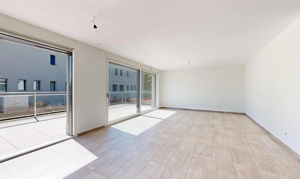 Geräumige 3.5-Zimmer-Wohnung mit großer Terrasse und idealer Lage