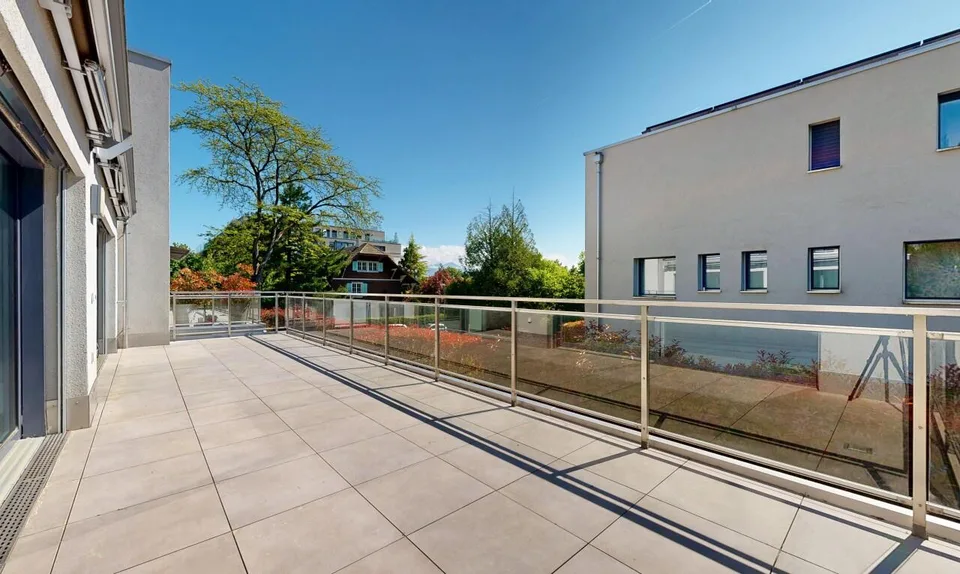 Spacieux 3.5 pièces avec grand terrasse et situation idéale