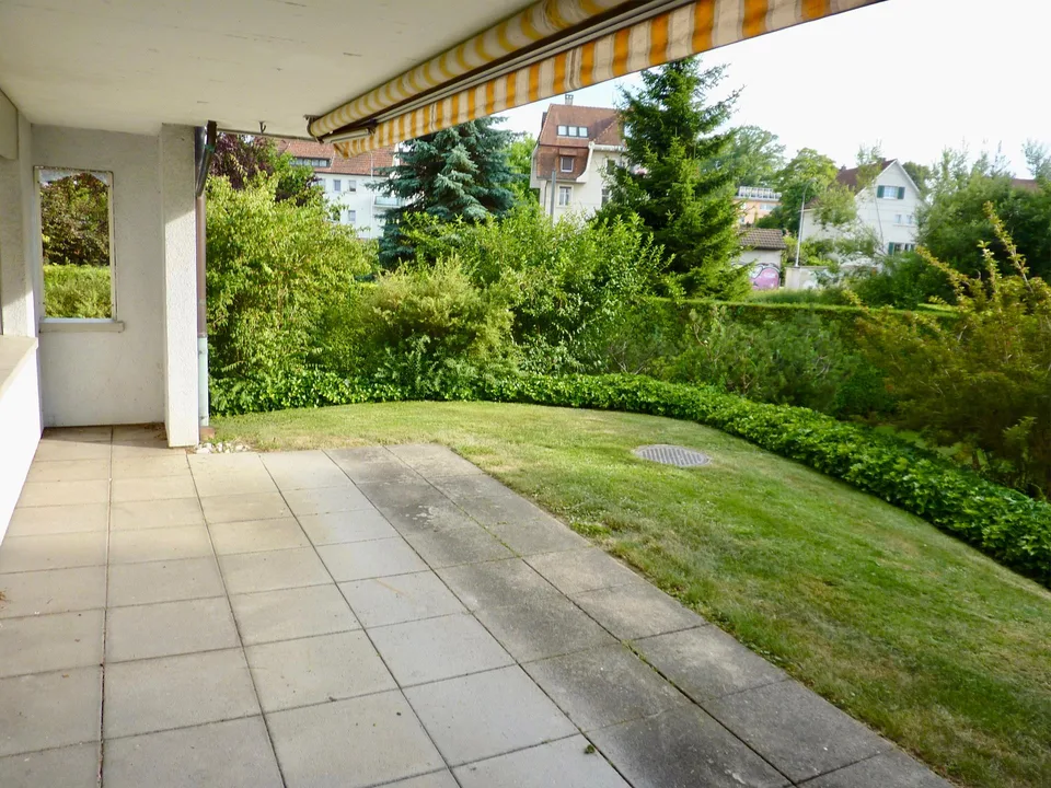 Grosse Erdgeschosswohnung