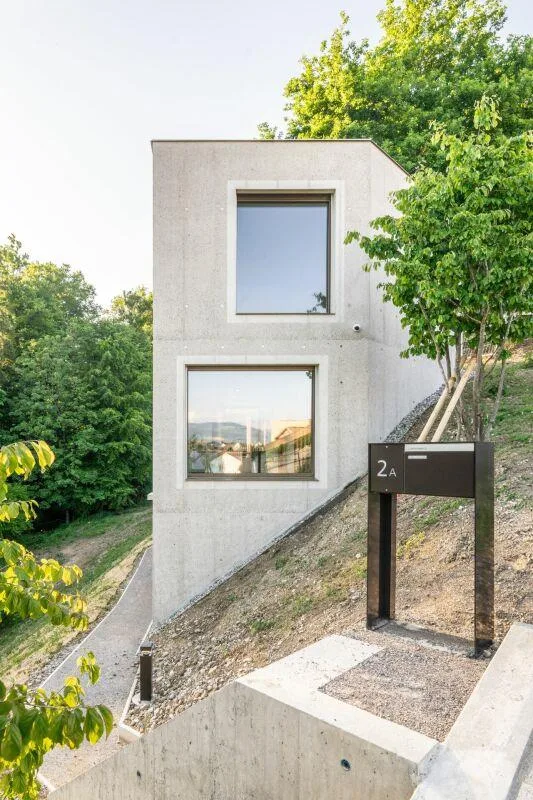 Casa Minuscola di Classe Extra - Pace, Comfort e Lago a Prossimità Immediata