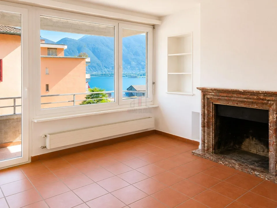VIVERE A DUE PASSI DAL LAGO, TRILOCALE  CON VISTA RINNOVATO