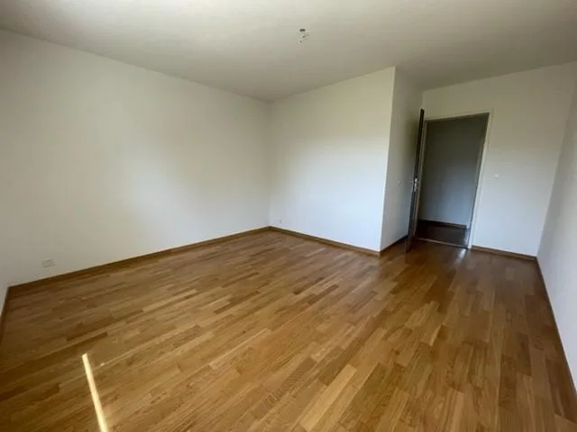 4.0 Zimmerwohnung in Adlikon b. Regensdorf