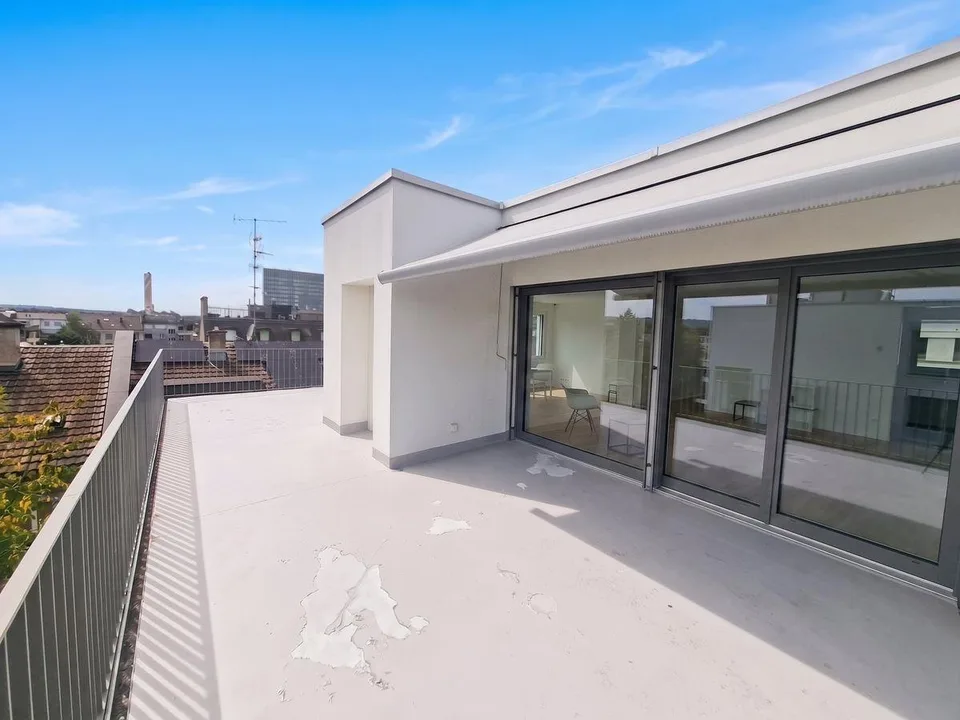Geräumige 4.5-Zimmer Attikawohnung mit Aussicht in Basel zur Miete – Foto 8 von 13