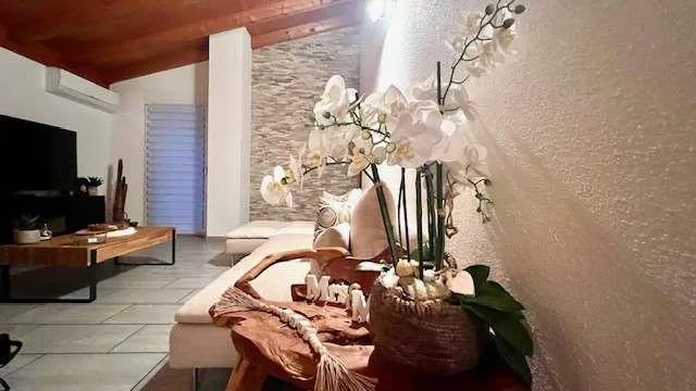 Camino doppia vista, terrazza relax e ascensore con accesso diretto in casa – foto 31 di 37